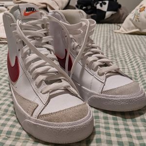 Nike blazer mid size kids 4.5